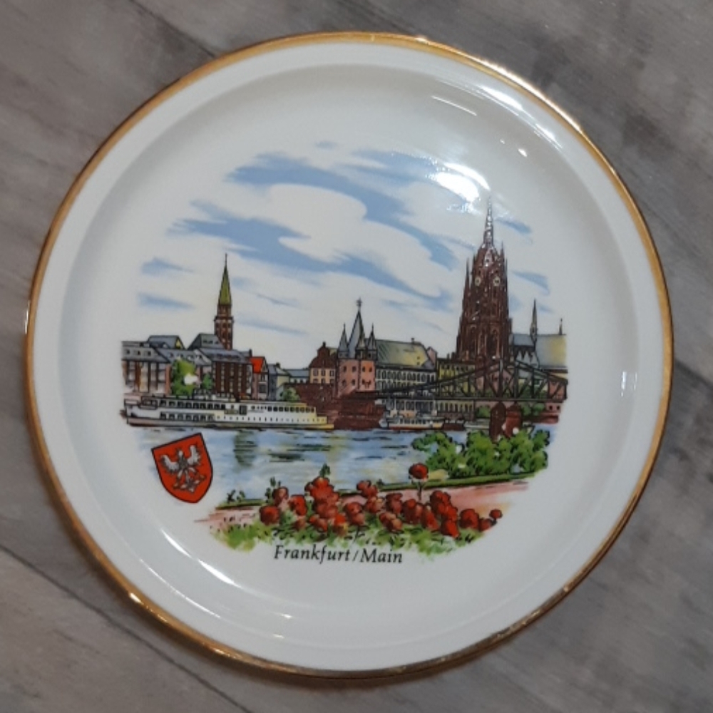 Vintage Germany Country Display Plate Ceramic Porcelain Gold Rim Frankfort Main